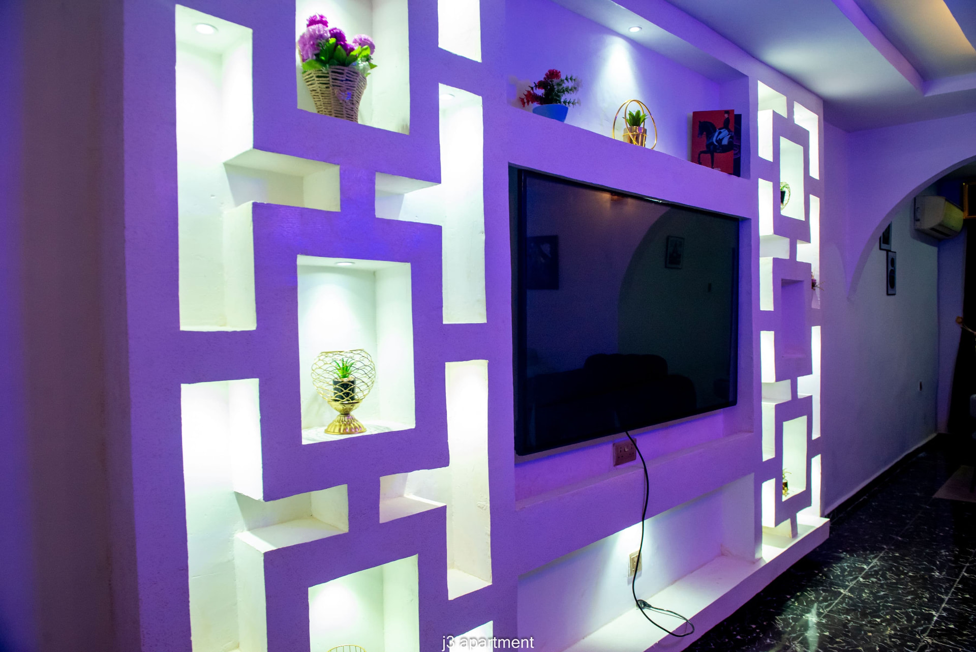 J3 Apartment and Lounge photo 8