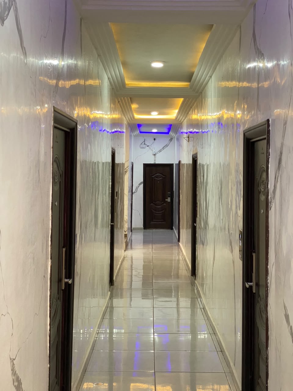 D-Mond's Hotel & Suite photo 4