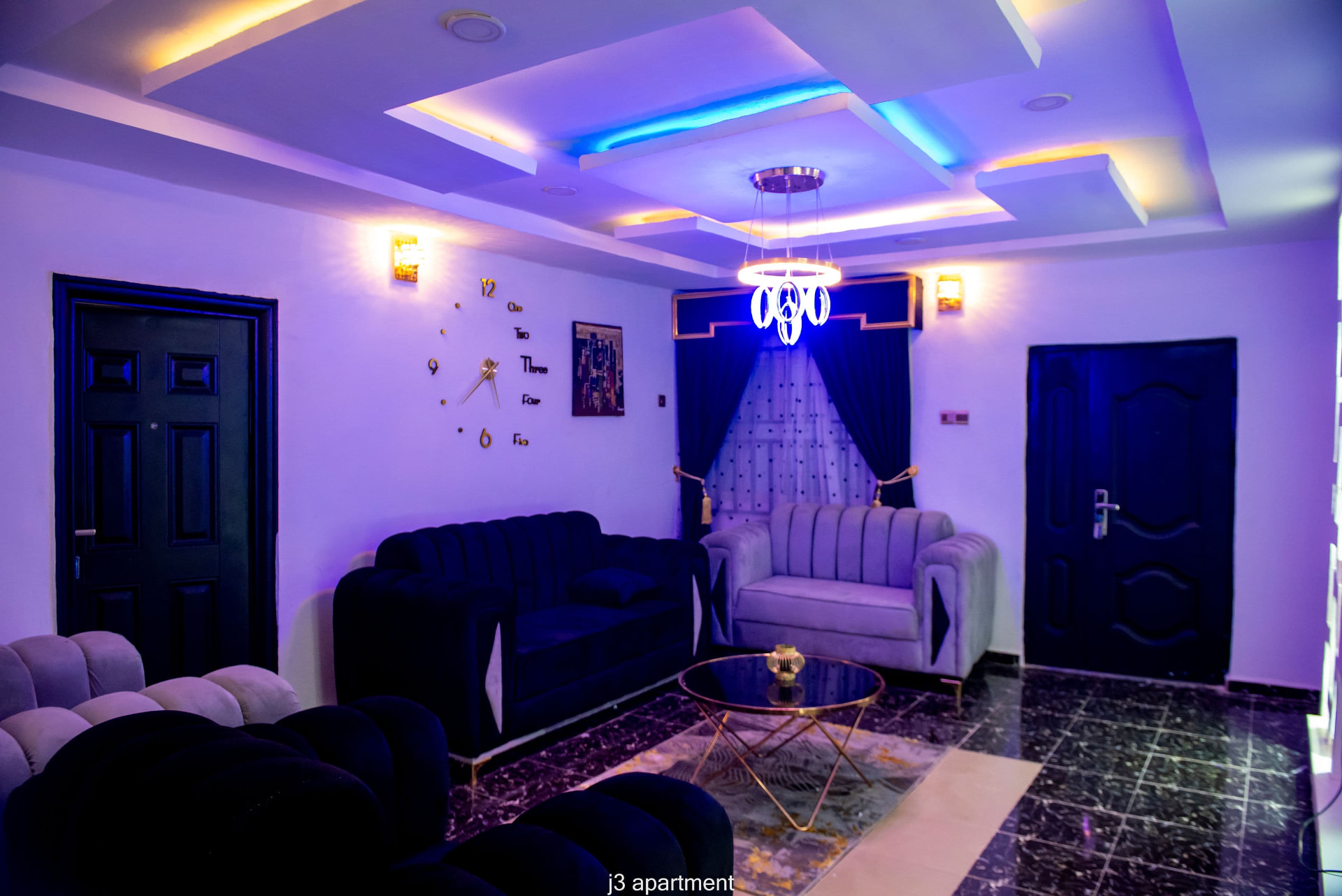 J3 Apartment and Lounge photo 5