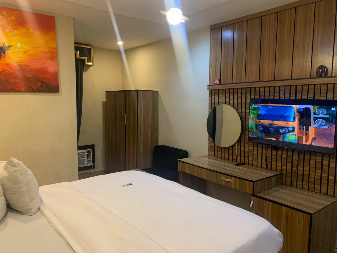 Everlynx Hotel and Suites photo 5